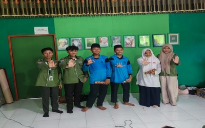 Sebagai Upaya Pencegahan Pernikahan Dini dan Penguatan Perencanaan Masa Depan Generasi Muda, MTs Nurul Hidayah Kota Raja Menerima Kunjungan PIKM STIA Amuntai untuk Sosialisasi Edukatif kepada Peserta Didik