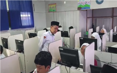 Pelaksanaan Hari Kedua Sekaligus Hari Terakhir Tes Kemampuan Akademik (TKA) Tingkat Madrasah Tsanawiyah di MTs Nurul Hidayah Kota Raja dengan Mata Pelajaran Bahasa Indonesia Berlangsung Lancar, Tertib, dan Sukses hingga Penutupan Ujian